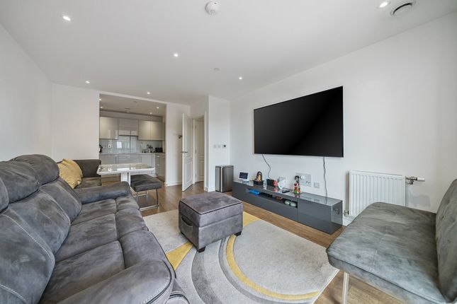 Regal Walk, Bexleyheath DA6 2 bed apartment for sale