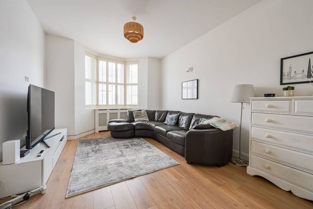 5 bed property