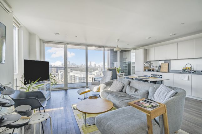 Moulding Lane, London, SE14 3 bed apartment for sale