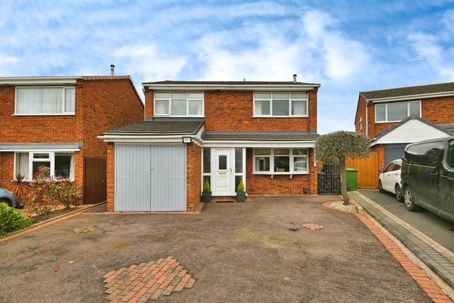 4 bed detached house