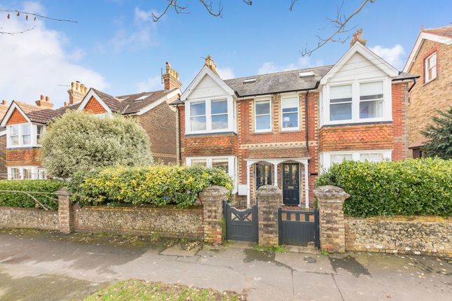 4 bedroom semi-detached house for sale