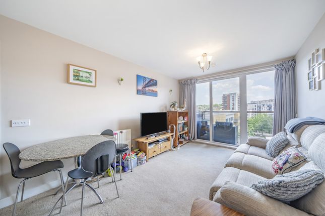 2 bed flat