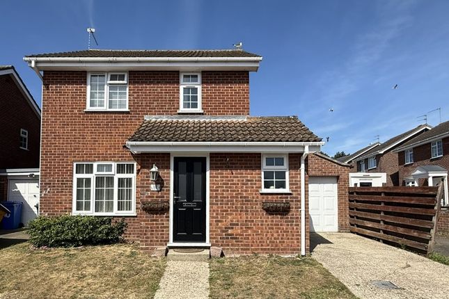 Rushlake Way, Carlton Colville, NR33 3 bed detached house for sale