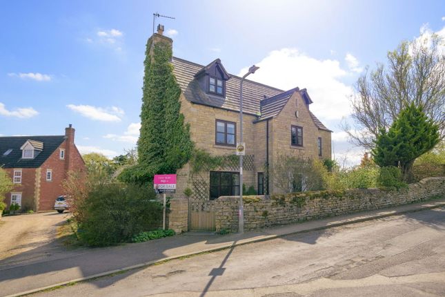 Staples Court, Grantham NG33 5 bed detached house for sale