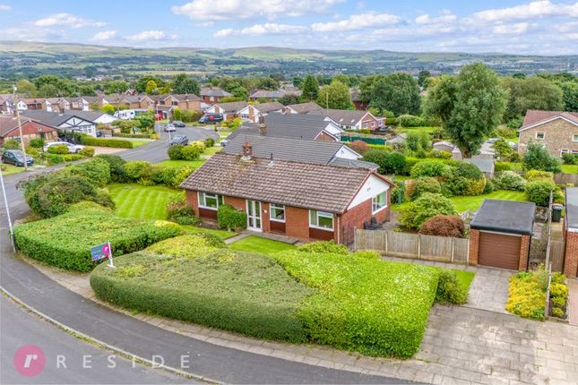 Wood Hey Grove, Rochdale OL12 3 bed detached bungalow for sale