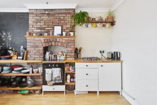 3 bed flat