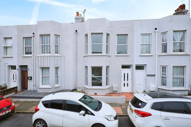 5 bedroom terraced house for sale