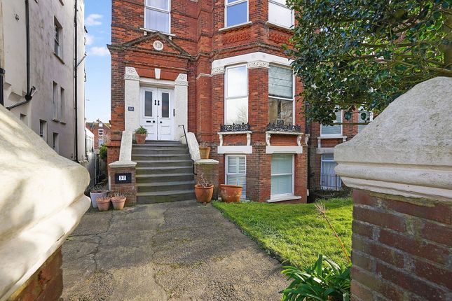 Castle Hill Avenue, Folkestone CT20 1 bed apartment for sale