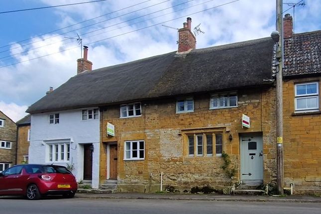 40 Lower Street, Merriott 2 bed cottage for sale