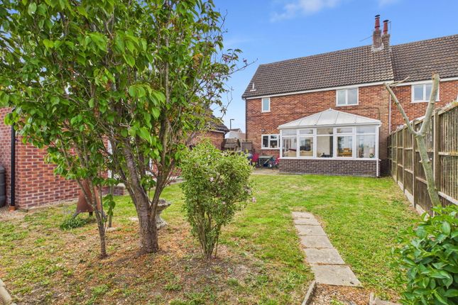 Hamilton Close, Thetford IP25 3 bed semi