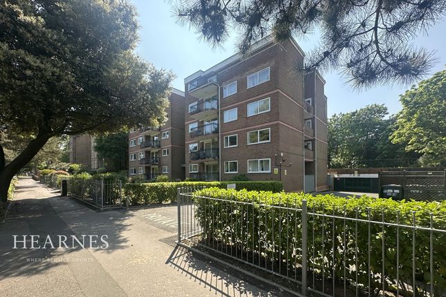 Meyrick Road, Bournemouth, BH1 2 bed apartment for sale