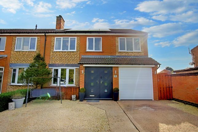 4 bedroom semi-detached house for sale