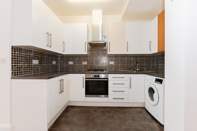 2 bedroom maisonette for sale