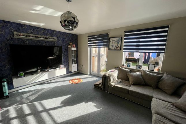 Moorfield Close, Darlington 4 bed end of terrace house for sale