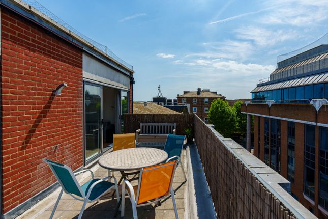 Tichborne Street, North Laine, Brighton 2 bed penthouse for sale
