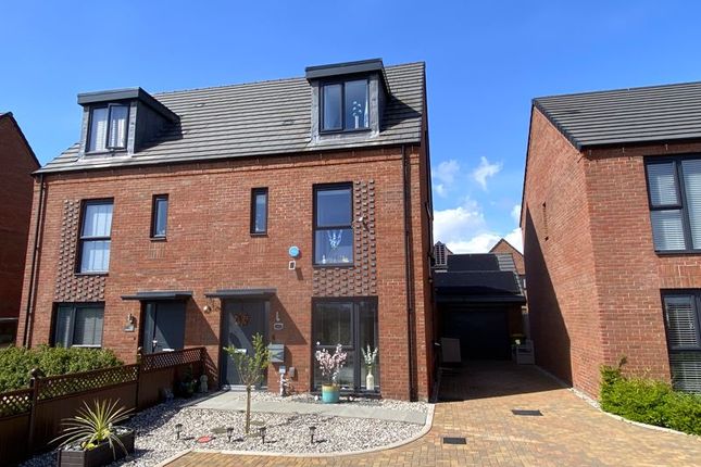 4 bedroom semi-detached house for sale