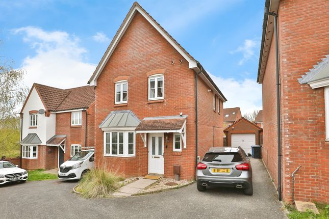 4 bed detached house