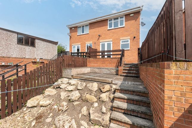 2 bedroom semi-detached house for sale