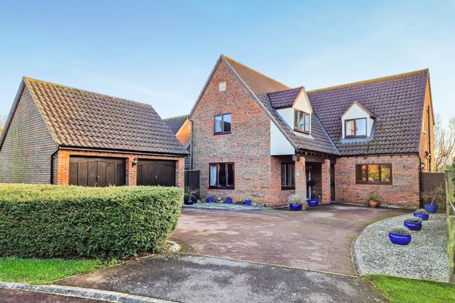 Kings Gate, Tewkesbury, Gloucestershire 4 bed detached house for sale