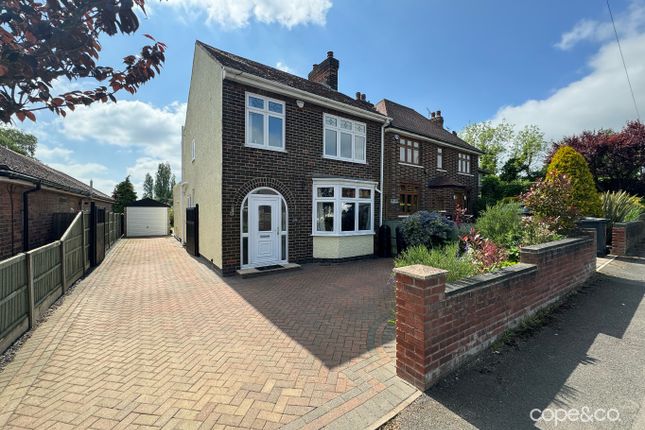 3 bed detached house