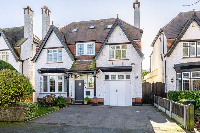 6 bedroom detached house for sale