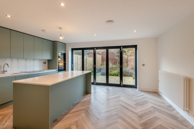 Kinsman Mews, Hertfordshire SG13 4 bed townhouse for sale