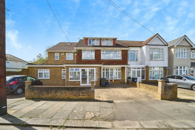 6 bed end terrace house