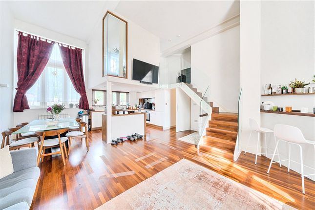 Old Kent Road, London, SE1 3 bed apartment for sale