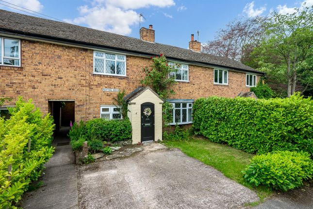 4 bedroom mews property for sale