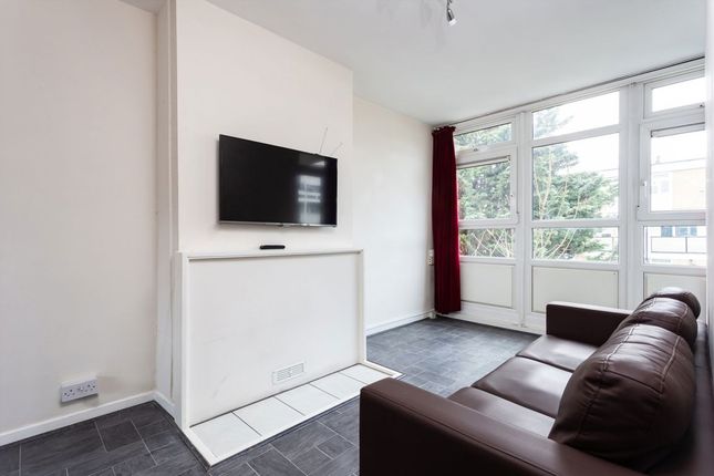 Rupert Gardens, London SW9 4 bed flat for sale