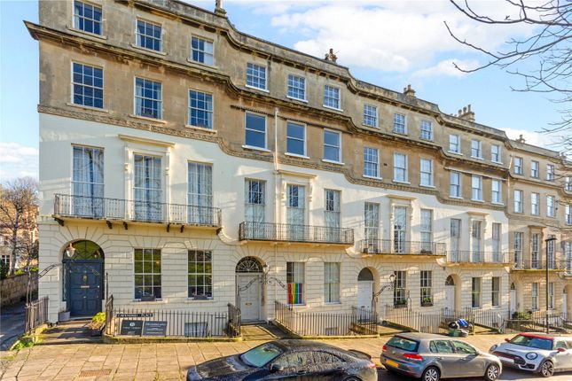 4 bedroom maisonette for sale