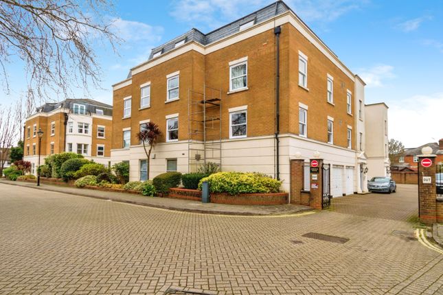 2 bed flat