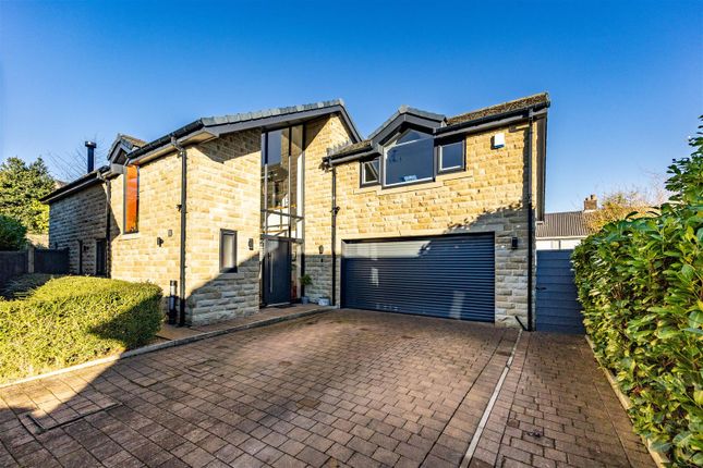 Smithfield Avenue, Halifax HX3 4 bed detached house for sale