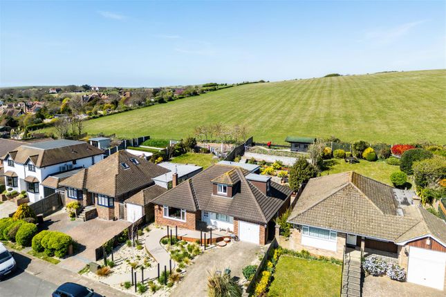 4 bed detached house