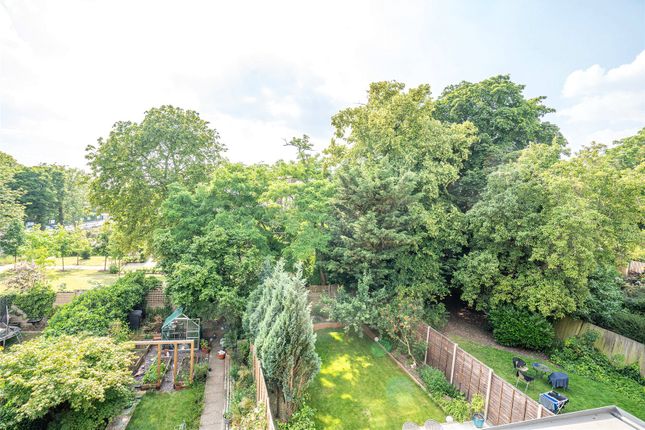 Muswell Hill Road, London, N10 2 bed apartment for sale