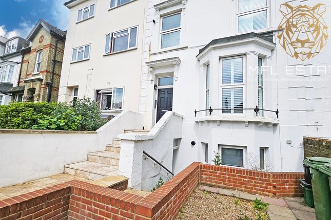Addiscombe Road, Croydon CR0 2 bed ground floor maisonette for sale