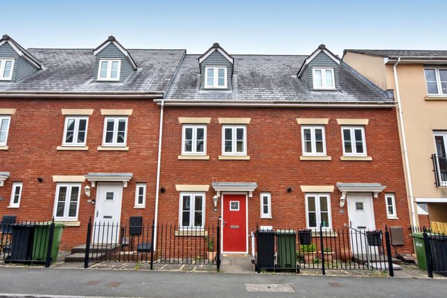 3 bed terraced house