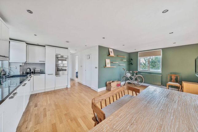 Flaxman Road, Camberwell, London, SE5 1 bed flat for sale