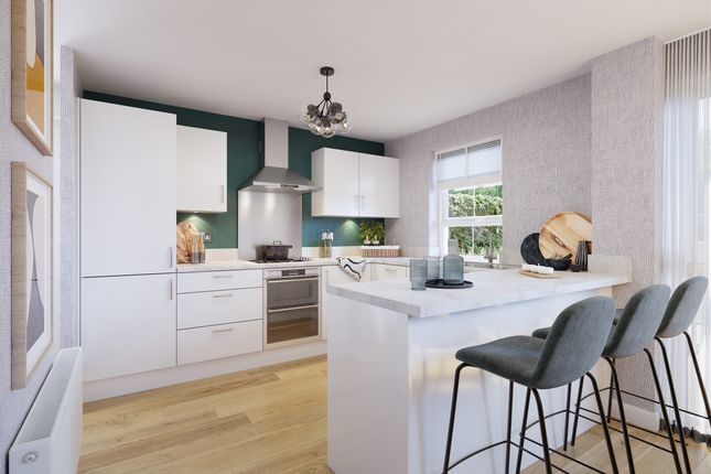 4 bed detached house