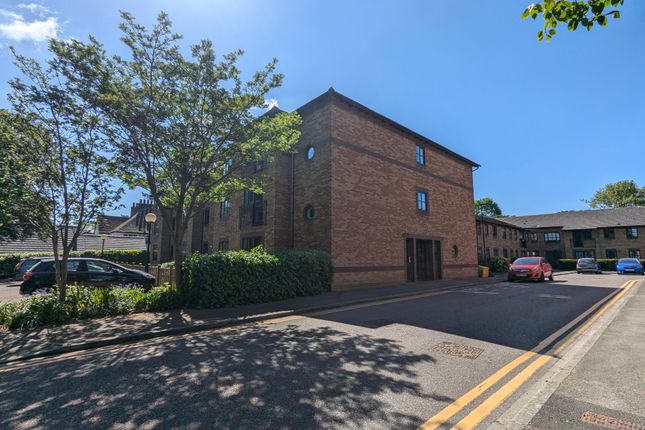 2 bed flat