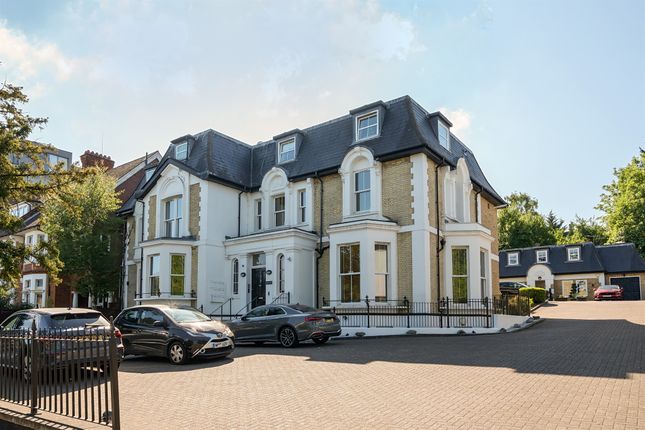 2 bedroom flat for sale