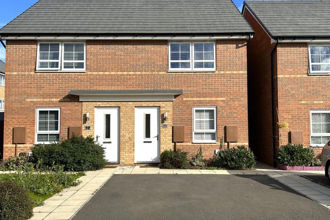 Halifax Road, Fernwood, Newark 2 bed semi