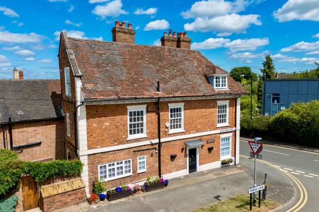 Old Penns Lane, Birmingham B46 2 bed apartment for sale