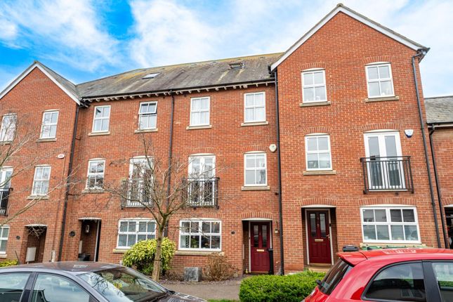 Worrin Road, Flitch Green, Dunmow, Essex 4 bed townhouse for sale