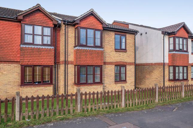 The Meadows, Ash GU12 1 bed apartment for sale