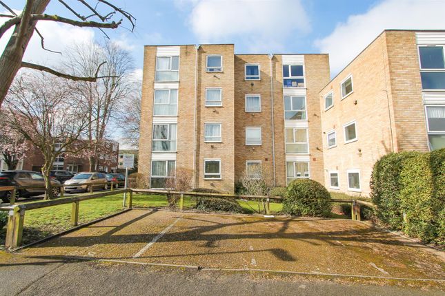 Hinton Road, Wallington SM6 1 bed flat for sale