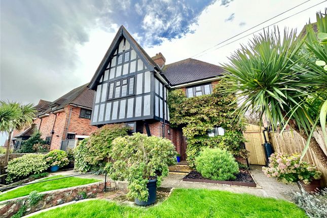 4 bed detached house