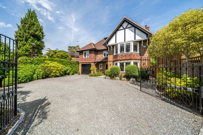 Shaftesbury Road, Surrey GU22 5 bed detached house for sale