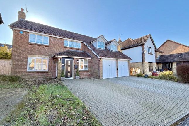 5 bedroom detached house for sale