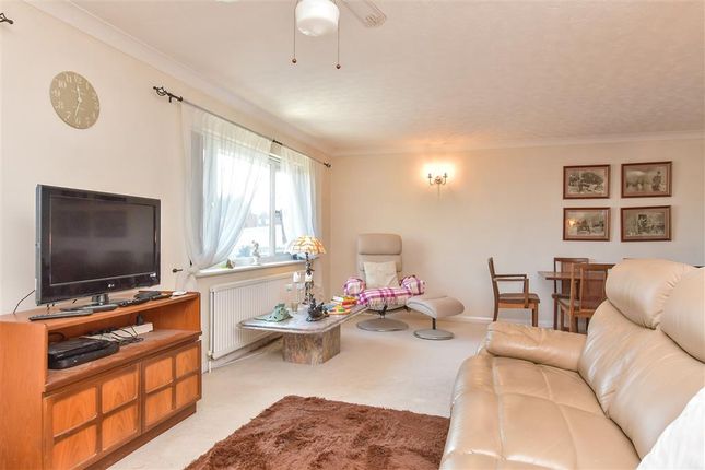 2 bed maisonette